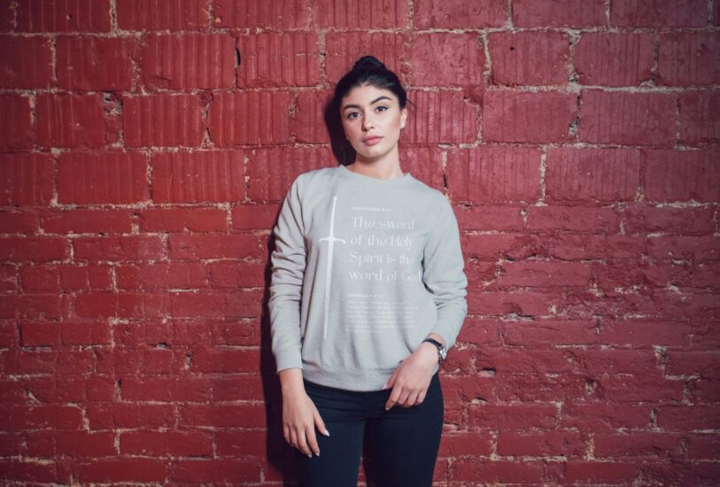 Faith on Cotton - The sword of the Holy Spirit is the word of God (white) relaxed fit sweatshirt - Unisex - Organic - 100% Cotton - Grey 1